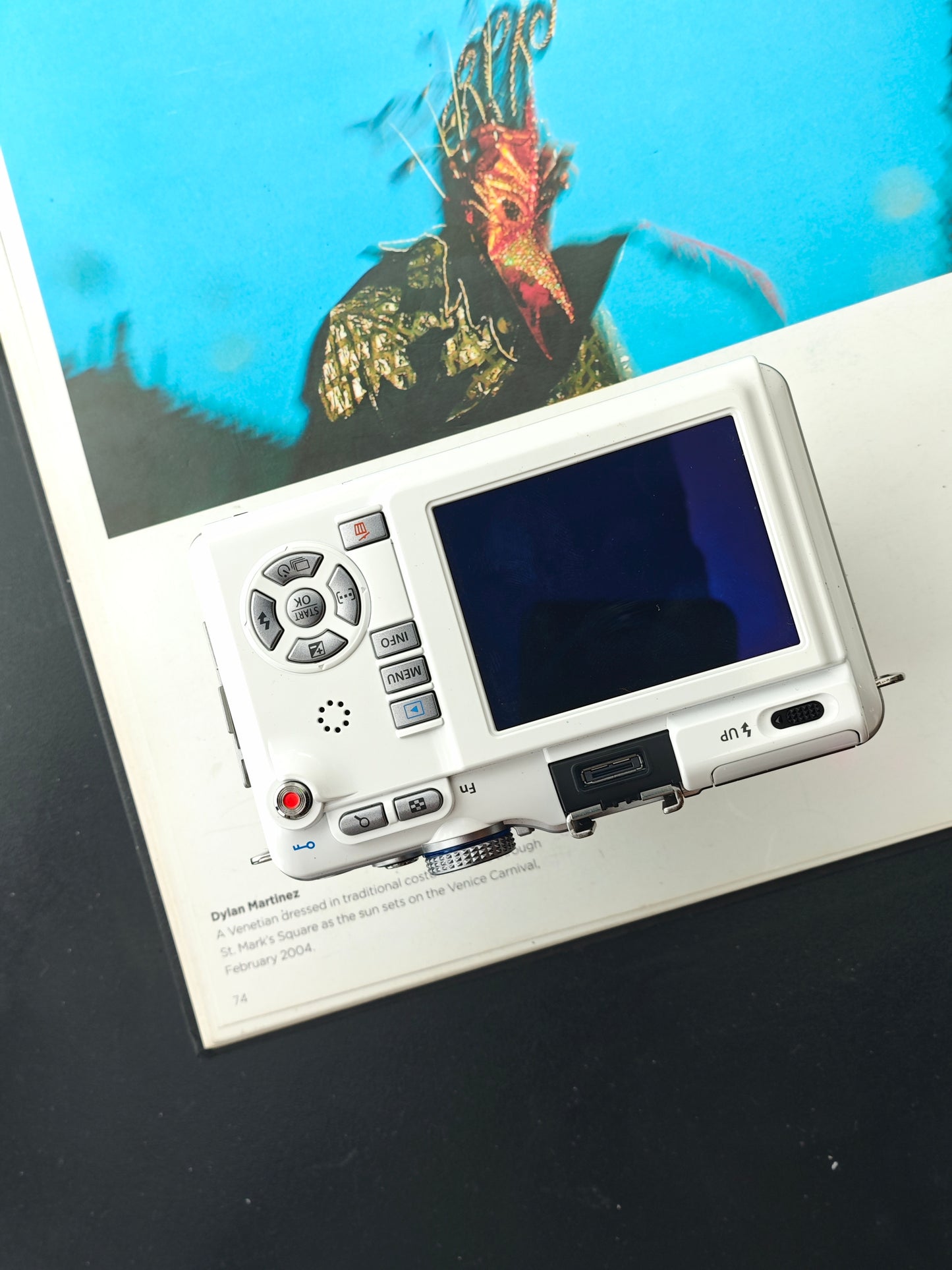 Used Olympus PEN E-PL1 with M.Zuiko digital 14-42mm F3.5-5.6