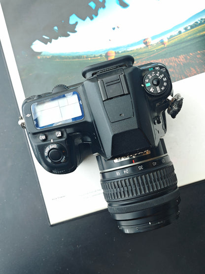 Pentax K-7 with SMC Pentax-DA L 18-55mm F3.5-5.6 [No charger]