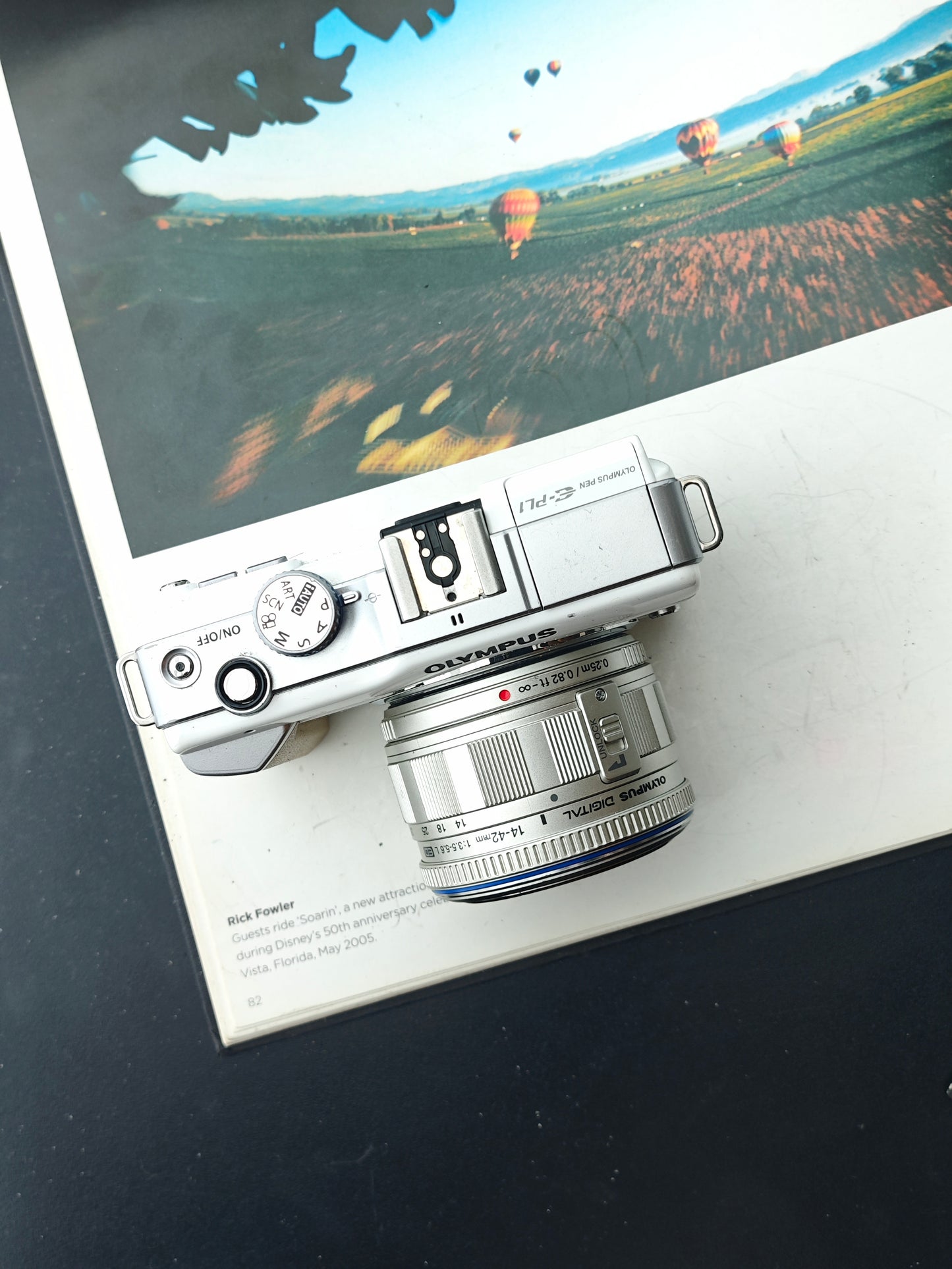 Used Olympus PEN E-PL1 with Double Zoom Kit [No charger]