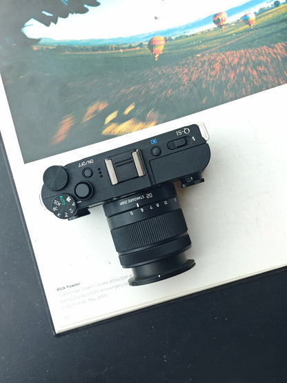 Used Pentax Q-S1 black&green with 02 Standard Zoom 5-15mm F2.8-4.5 and 06 Telephoto Zoom 15-45mm F2.8