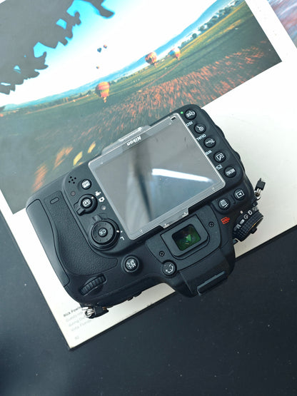 Used Nikon D600 body Digital Camera [No charger]