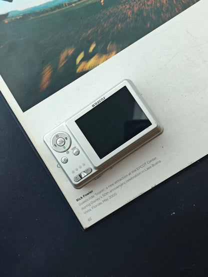 Used FujiFilm FinePix J10 Digital Camera