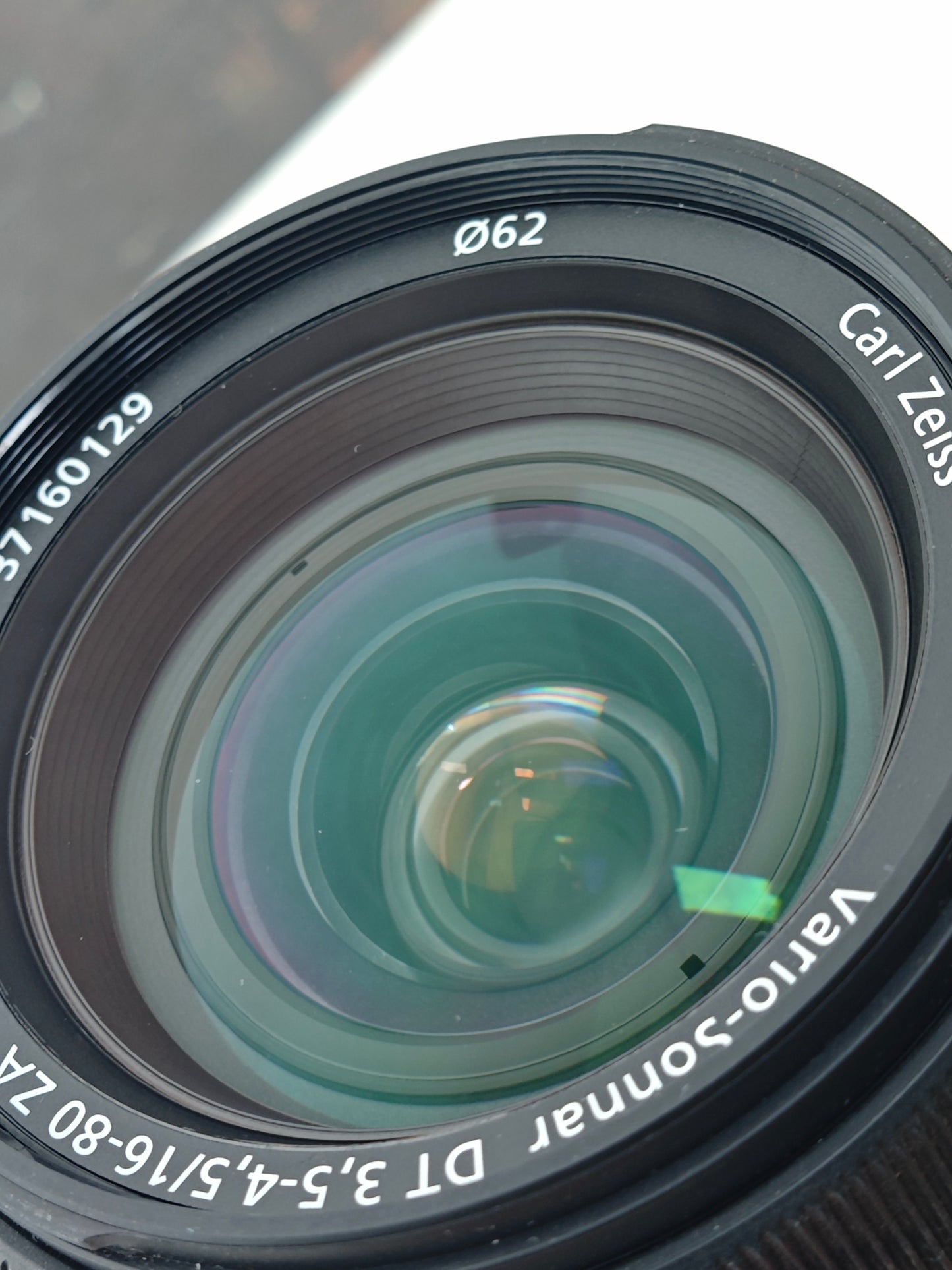 Carl Zeiss Vario-Sonnar DT 16-80mm F3.5-4.5 ZA T* [A mount]