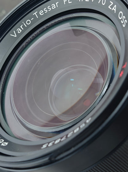 Carl Zeiss Vario-Tessar FE 24-70mm F4 ZA OSS T* [E mount] #45827835