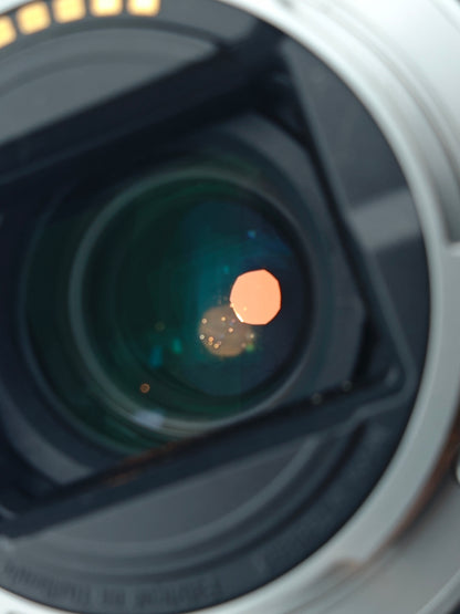 Carl Zeiss Vario-Tessar FE 24-70mm F4 ZA OSS T* [E mount] #45827835