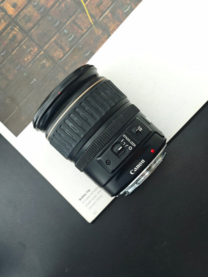 Canon Zoom Lens EF 28-135mm F3.5-5.6 IS USM