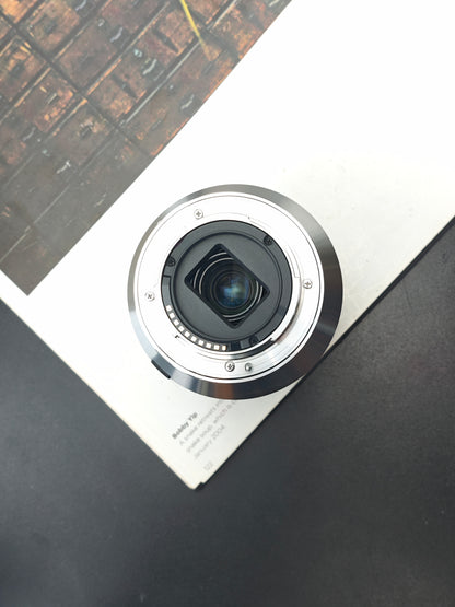 Sony E 18-200mm F3.5-6.3 OSS [E mount]