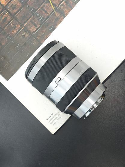 Sony E 18-200mm F3.5-6.3 OSS [E mount]