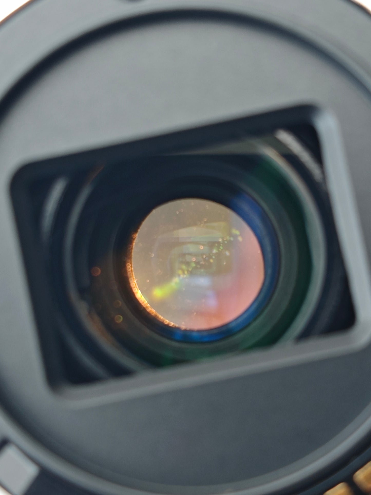 Sony E 18-200mm F3.5-6.3 OSS [E mount]