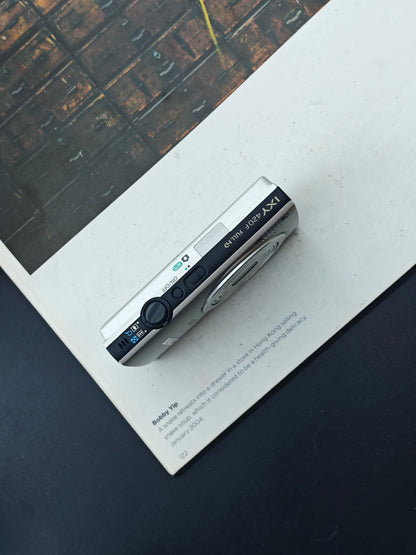 Used Canon IXY 420F silver Digital Camera [with box]