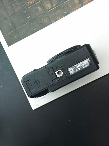 Used Canon PowerShot G9 Digital Camera [No charger]