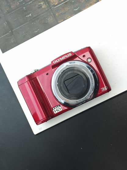 Used Olympus SZ-20 red Digital Camera