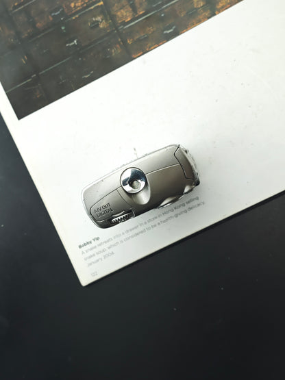 *READ* Used Canon IXY Digital 810 IS Digital Camera [No charger]