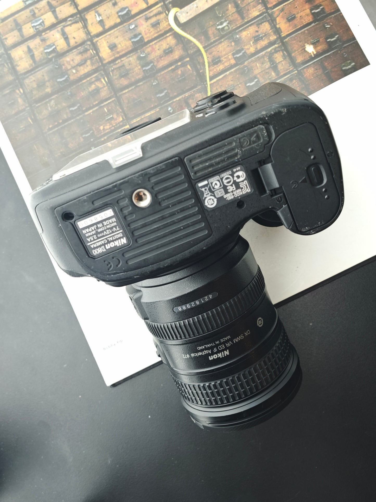 Used Nikon D800 with Nikkor DX AF-S 18-200mm F3.5-5.6 G ED II [No charger]