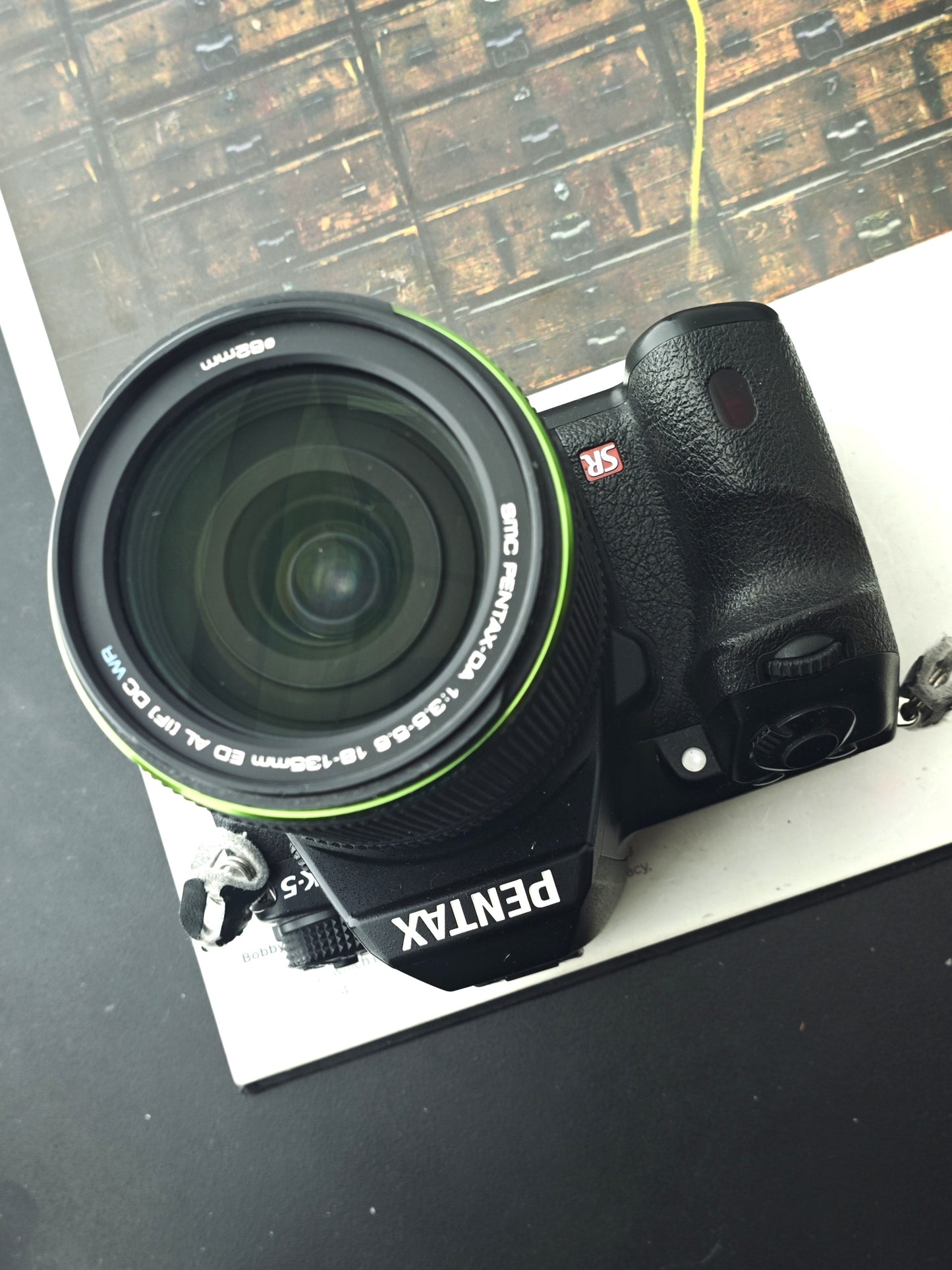 Used Pentax K-5 with SMC Pentax-DA 18-135mm F3.5-5.6 ED AL [No charger]
