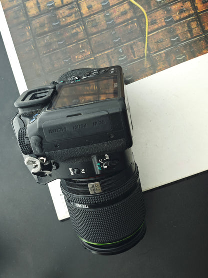 Used Pentax K-5 with SMC Pentax-DA 18-135mm F3.5-5.6 ED AL [No charger]