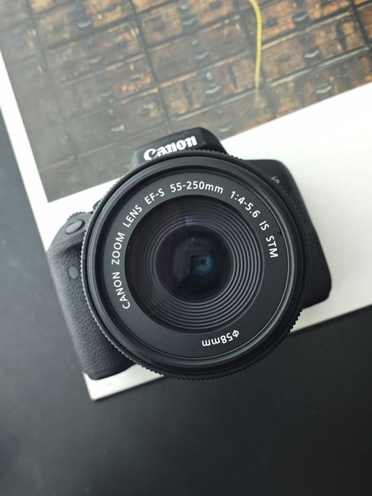 Used Canon EOS Kiss X8i with EF-S 55-250mm F4-5.6 IS STM