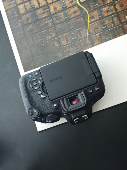 Used Canon EOS Kiss X8i with EF-S 55-250mm F4-5.6 IS STM