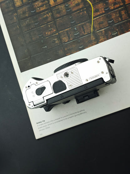Used OM SYSTEM OM-5 body Digital Camera