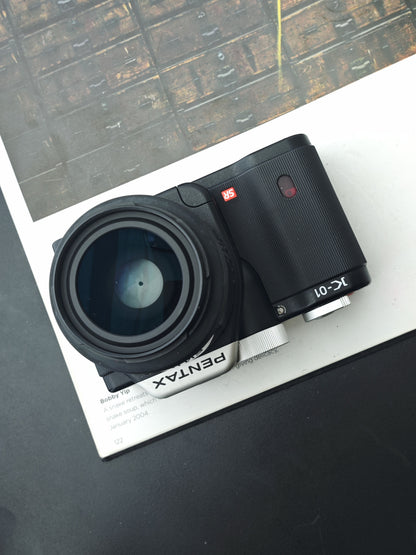 Used Pentax K-01 with SMC Pentax-FA 35mm F2 AL [No charger]