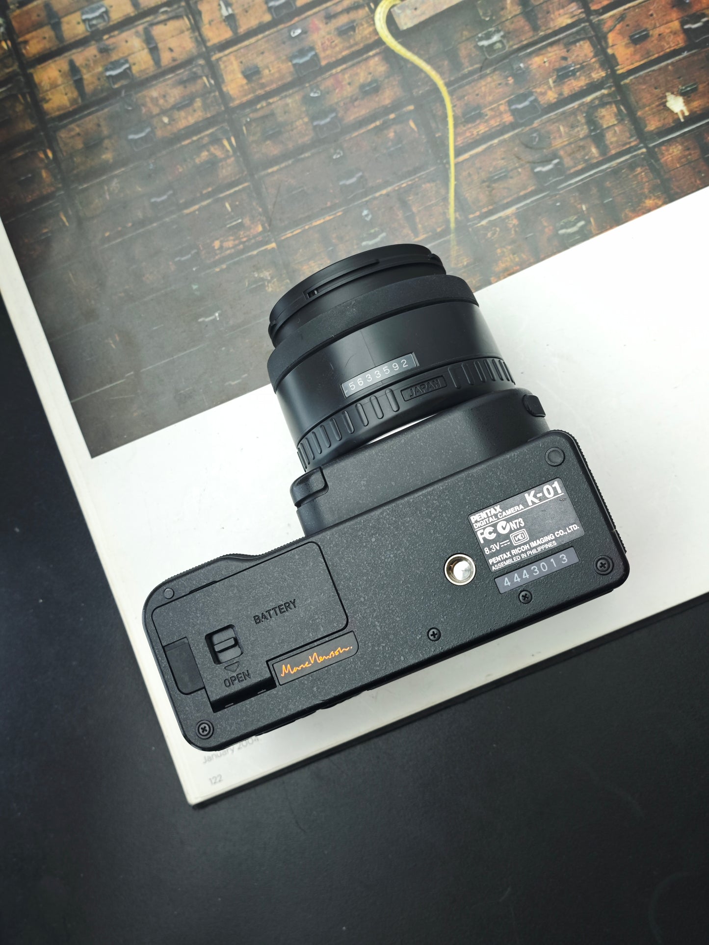 Used Pentax K-01 with SMC Pentax-FA 35mm F2 AL [No charger]