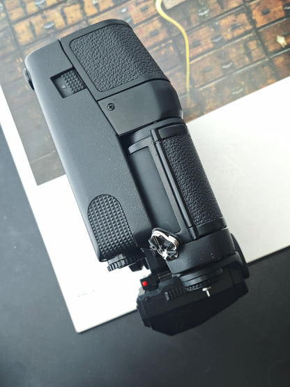 *READ* Nikon F3/T HP with MD-4