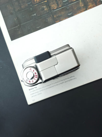 Used Leica Digilux 4.3 Digital Camera [with box]