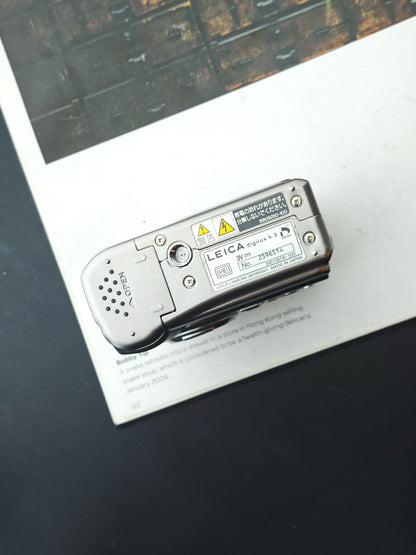 Used Leica Digilux 4.3 Digital Camera [with box]