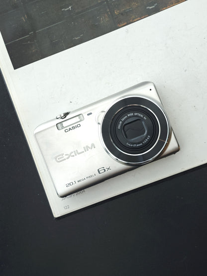 Used Casio EXILIM EX-ZS35 Digital Camera [No charger]