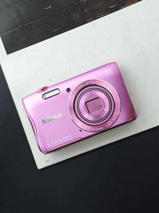 Used Nikon Coolpix S3700 pink Digital Camera [No charger]