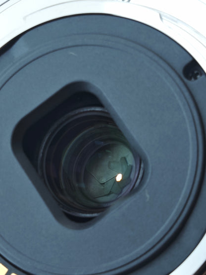 Sony E 16mm F2.8 with VCL-ECU1 Ultra Wide Converter 0.75x