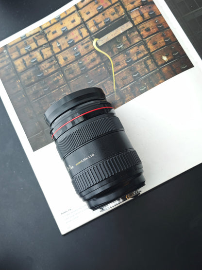 Canon Zoom Lens EF 24-70mm F2.8 L USM