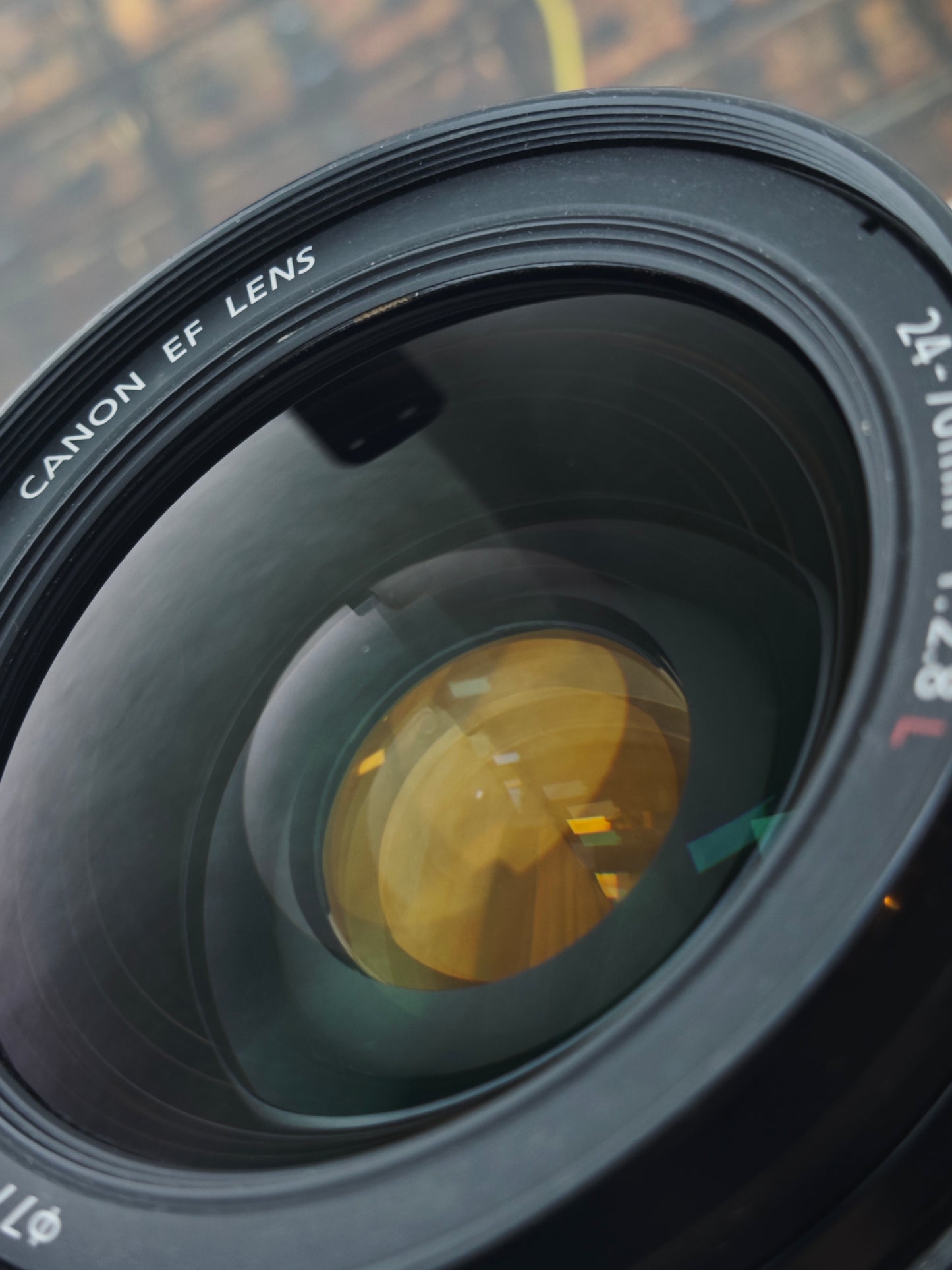 Canon Zoom Lens EF 24-70mm F2.8 L USM