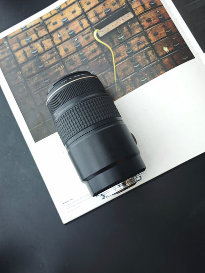 Canon Zoom Lens EF 75-300mm F4-5.6 IS USM