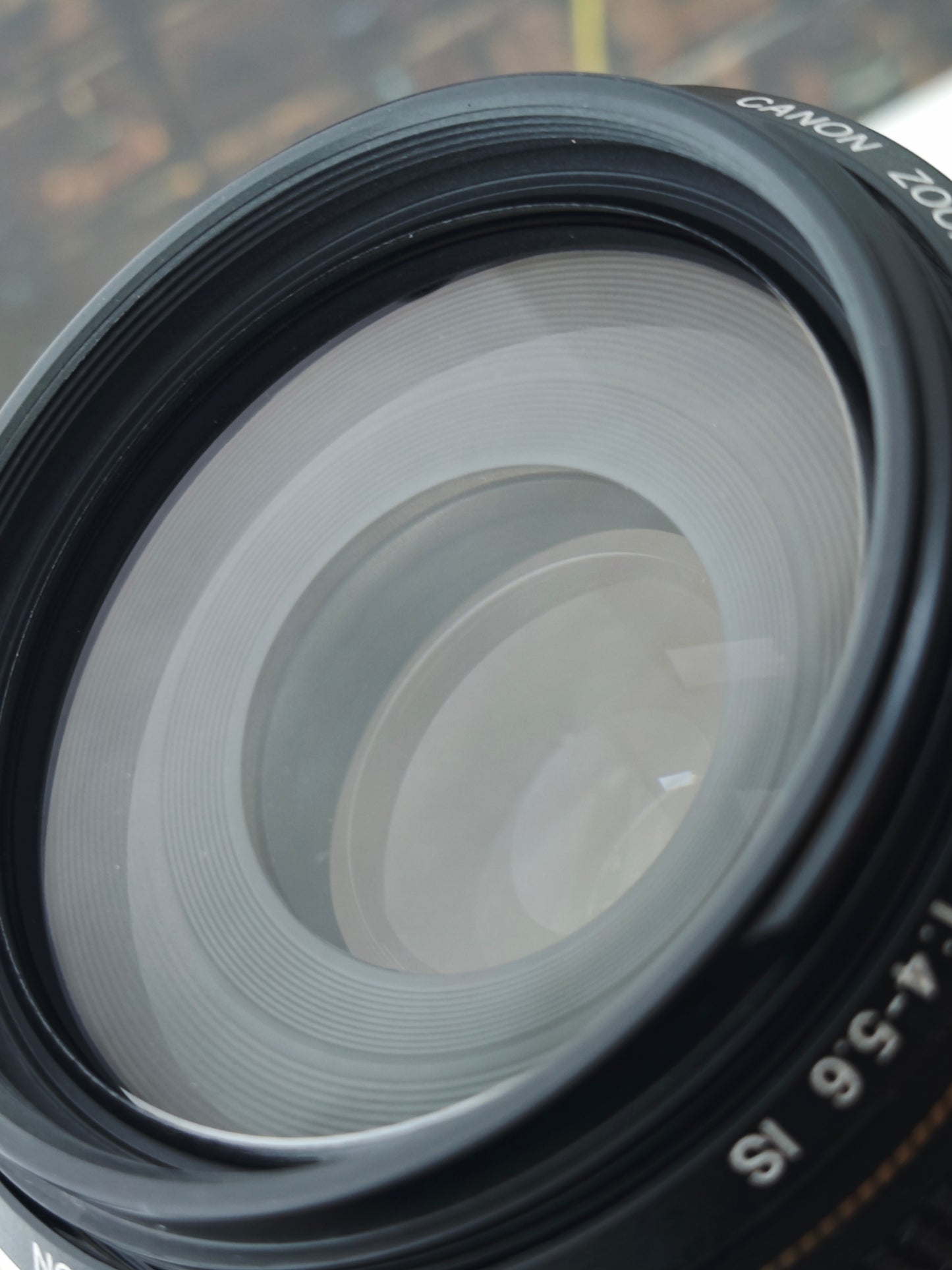 Canon Zoom Lens EF 75-300mm F4-5.6 IS USM