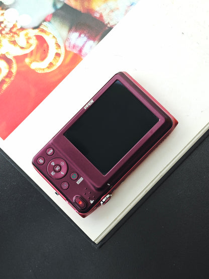 Used Nikon Coolpix S3500 pink Digital Camera [No charger]