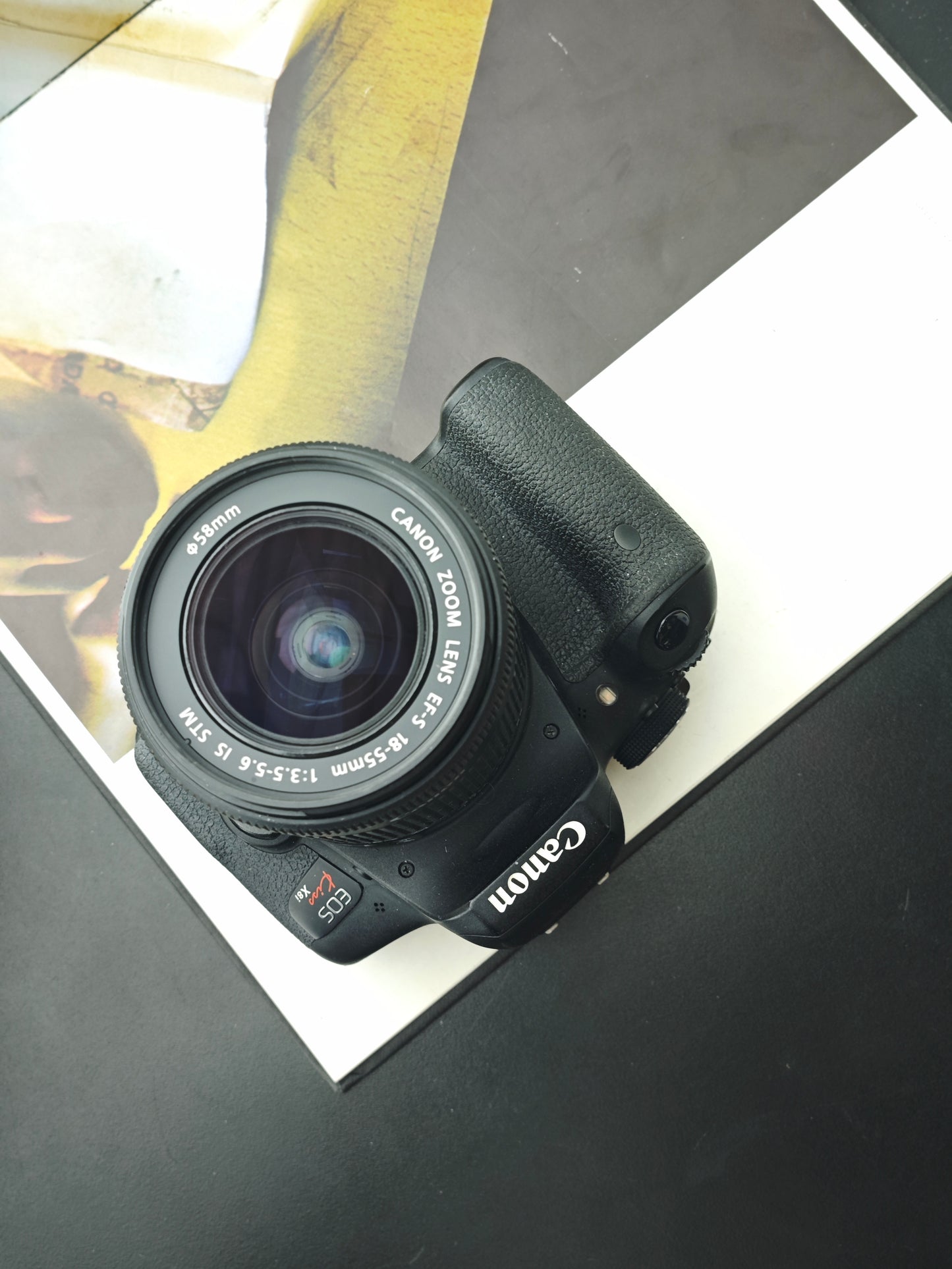 Used Canon EOS Kiss X8i with EF -S 18-55mm F3.5-6.6 IS STM [No charger]