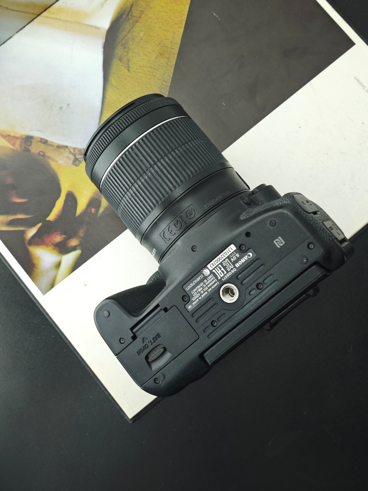 Used Canon EOS Kiss X8i with EF -S 18-55mm F3.5-6.6 IS STM [No charger]