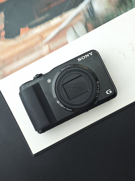 Used Sony Cyber-shot DSC-HX30V Digital Camera [JPN only, No charger]