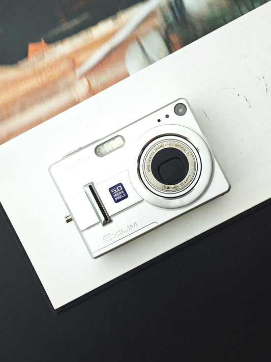 Used Casio EXILIM EX-Z55 Digital Camera [No charger]