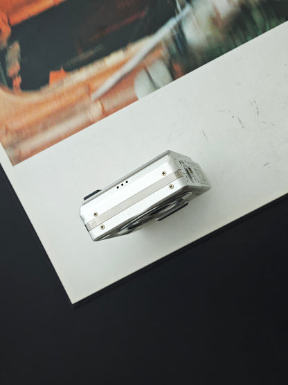 Used Casio EXILIM EX-Z55 Digital Camera [No charger]