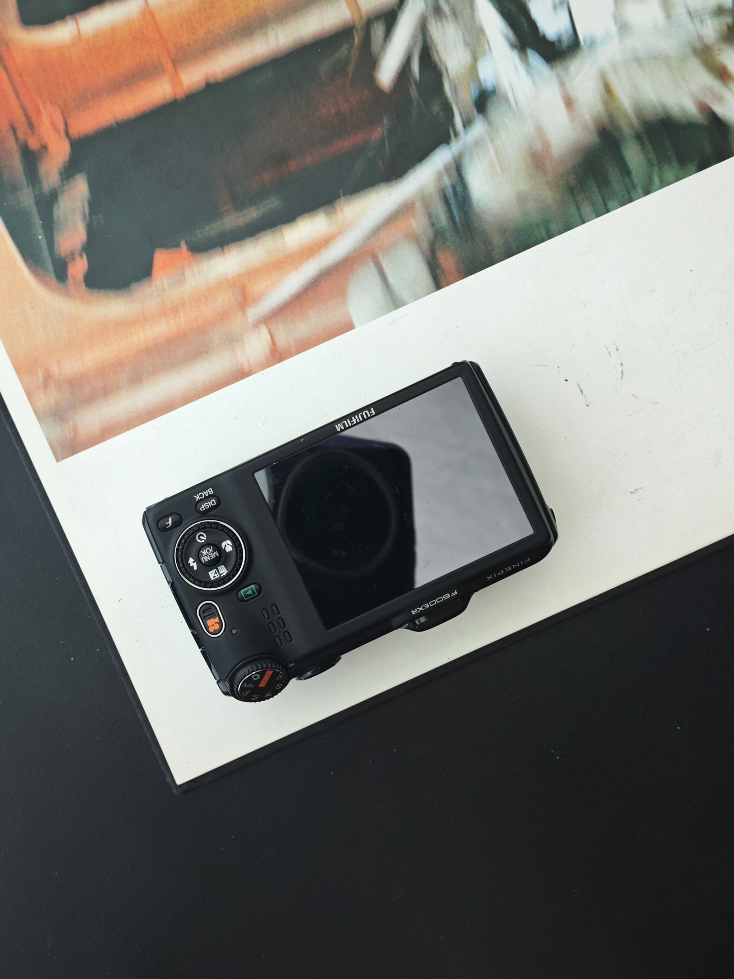 Used Fujifilm FinePix F600 EXR black Digital Camera [No charger]