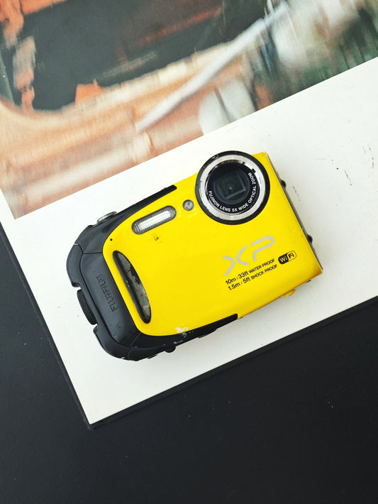 Used Fujifilm Finepix XP70 yellow Digital Camera [with box]