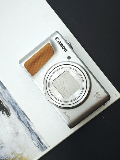 Used Canon PowerShot SX740 HS silver Digital Camera