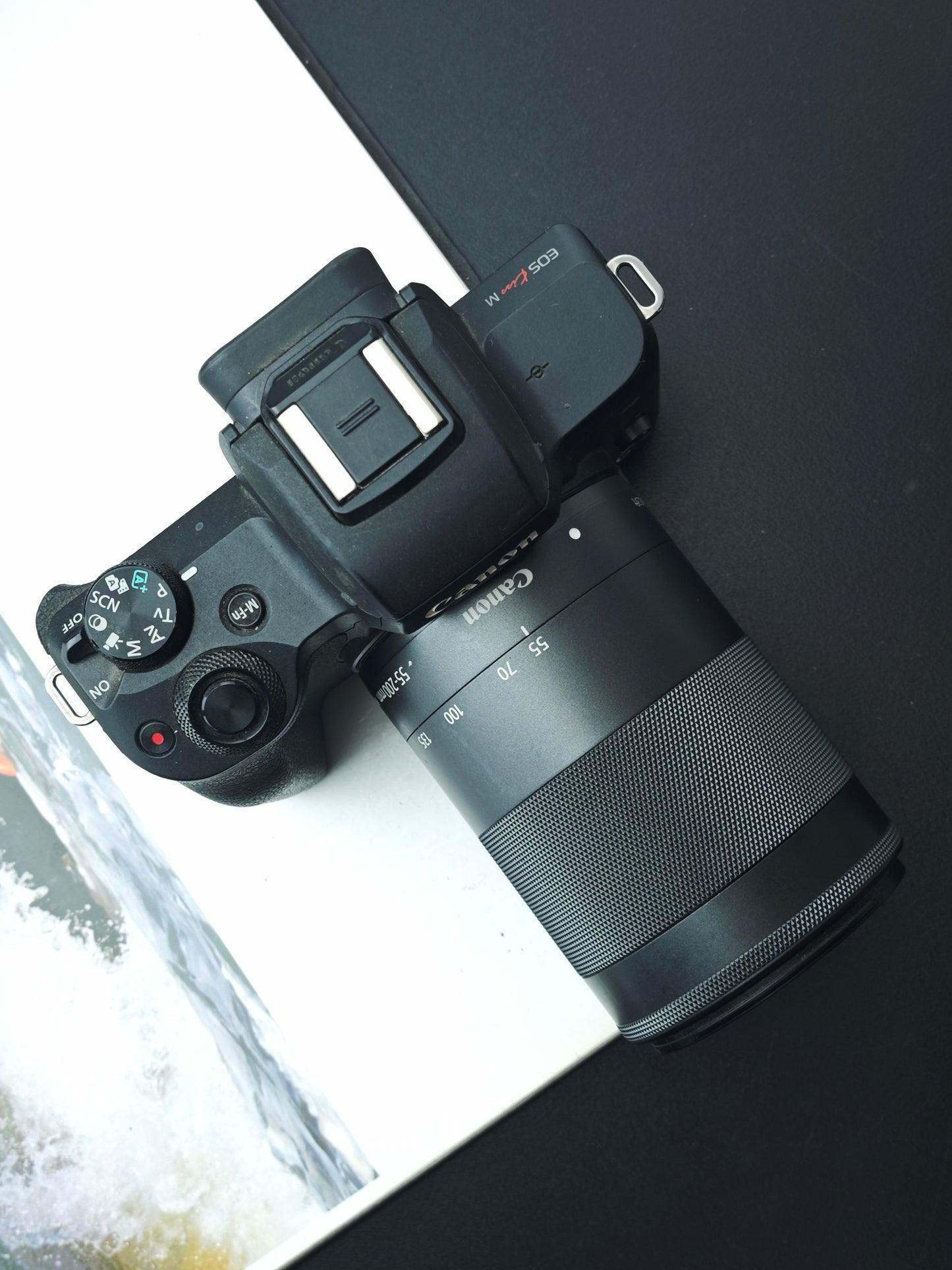 Used Canon EOS Kiss M with Zoom EF-M 55-200mm F4.5-6.3 IS STM