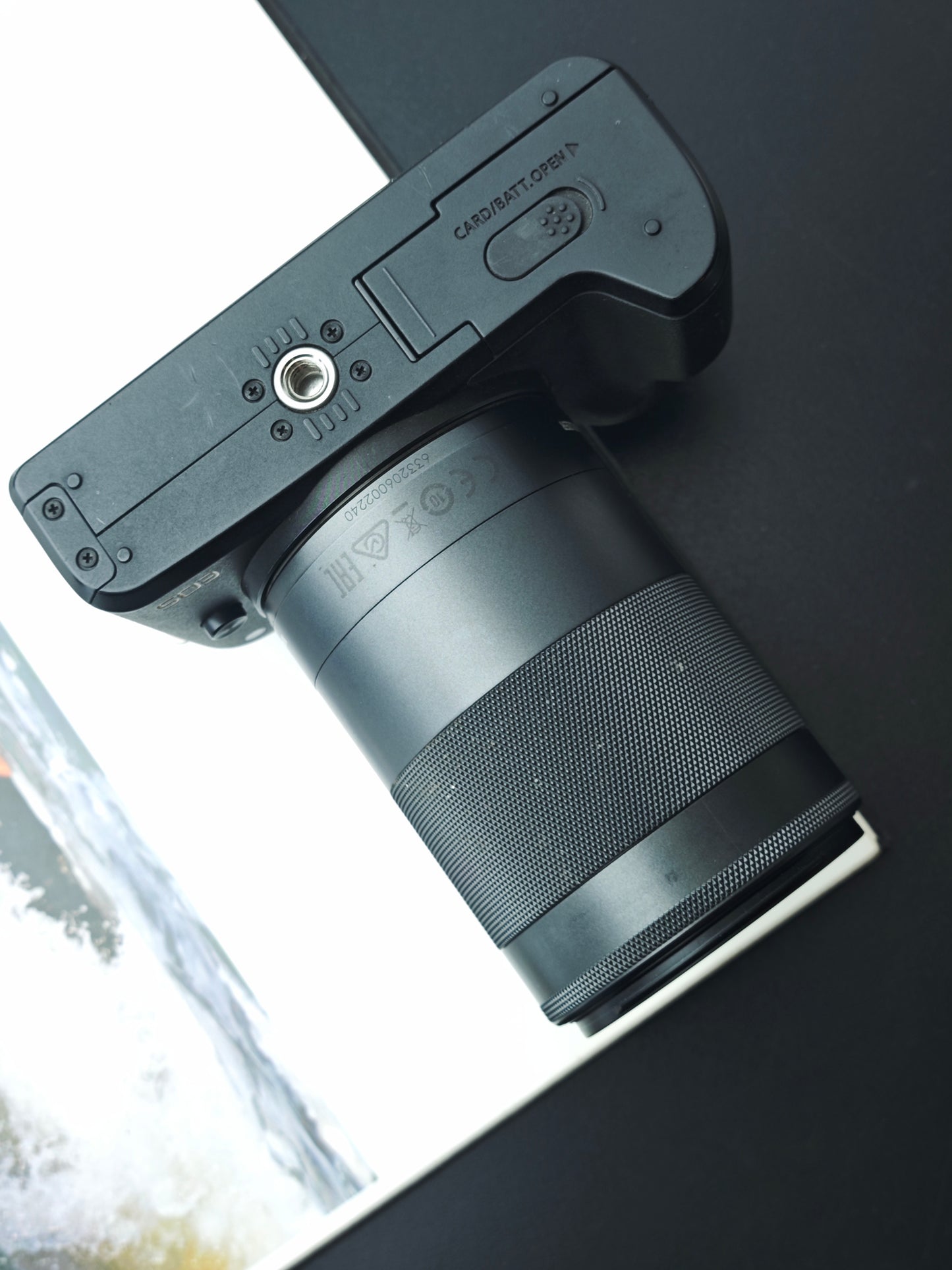 Used Canon EOS Kiss M with Zoom EF-M 55-200mm F4.5-6.3 IS STM