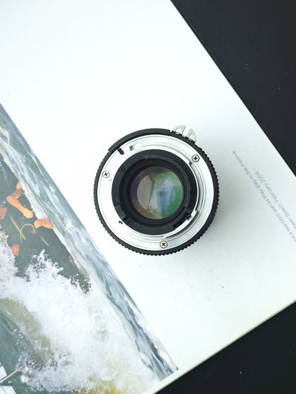 *READ* Nikon Nikkor 85mm F2 Ai-S