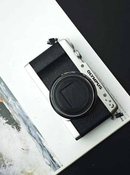 Used Olympus Stylus SH-3 Digital Camera