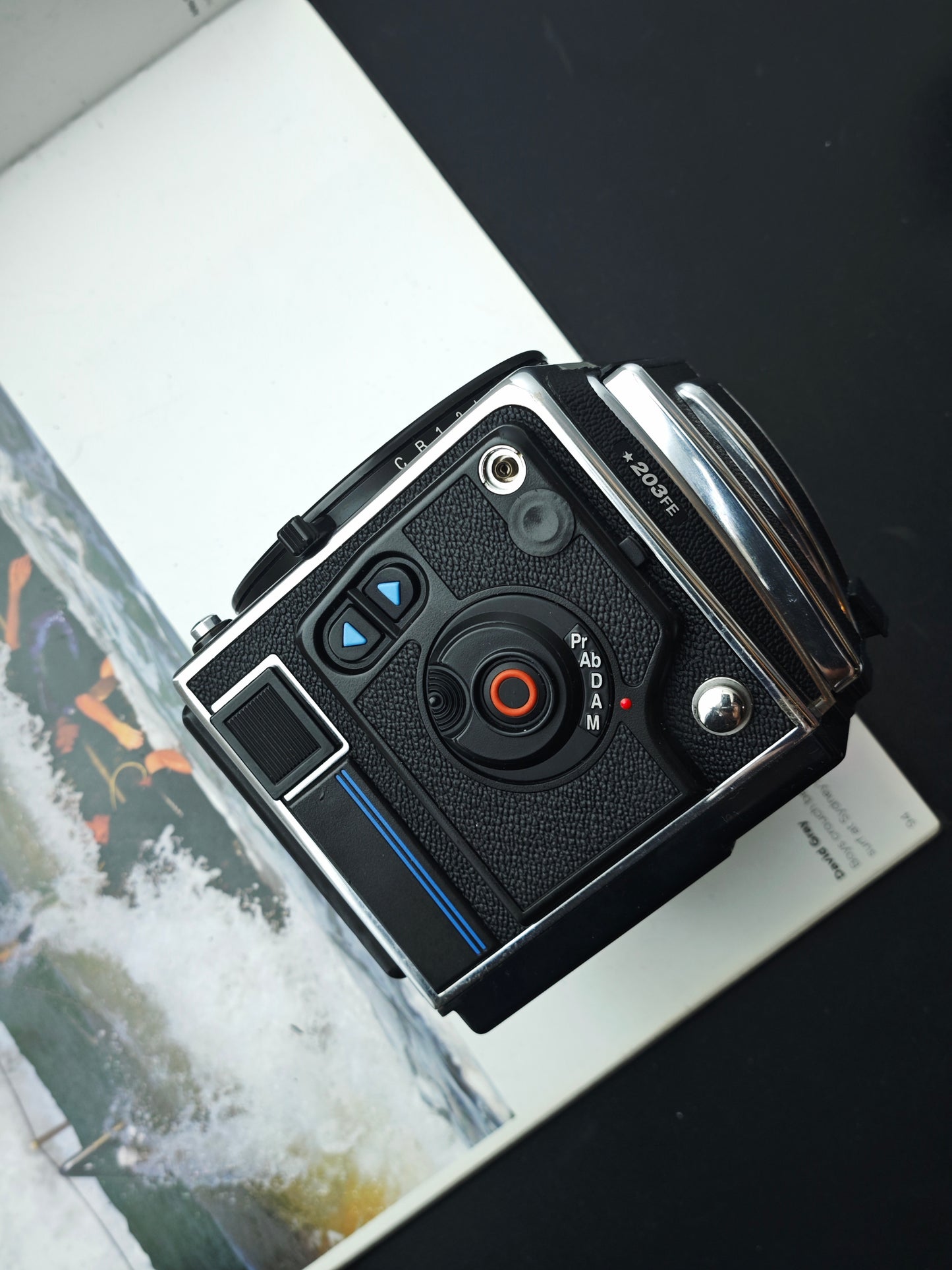 Hasselblad ★203 FE body [No back]
