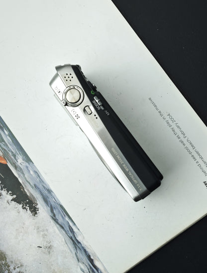 Used Ricoh Caplio R7 Digital Camera [No charger]